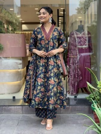 Nermosa Women Printed A-Line Kurta and pant set with Dupatta