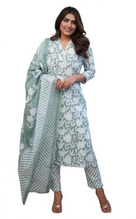 Nermosa Women Printed Kurta and Pant Set with Dupatta